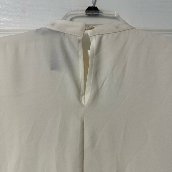 NWT Expresss Crocheted Lace Front Blouse - Picture 12 of 16